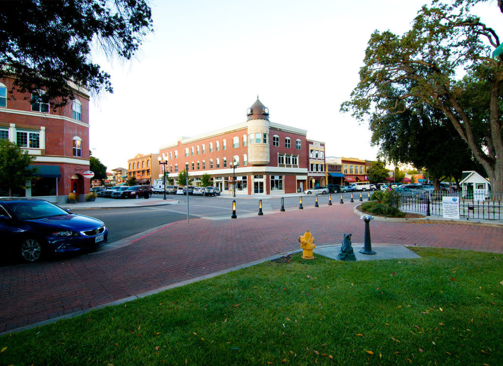 Downtown Paso Robles Entertains Everyone Official Site of Paso Robles