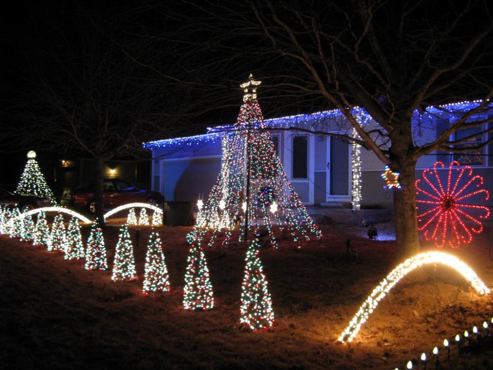 Best places to see Christmas lights in Wichita 2019