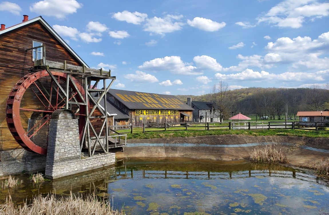 The rustic barn and waterfront outdoor perspective of Renfro Farm 