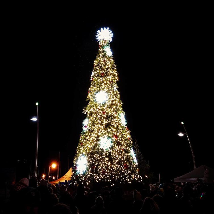 Downtown Kelowna Lightup