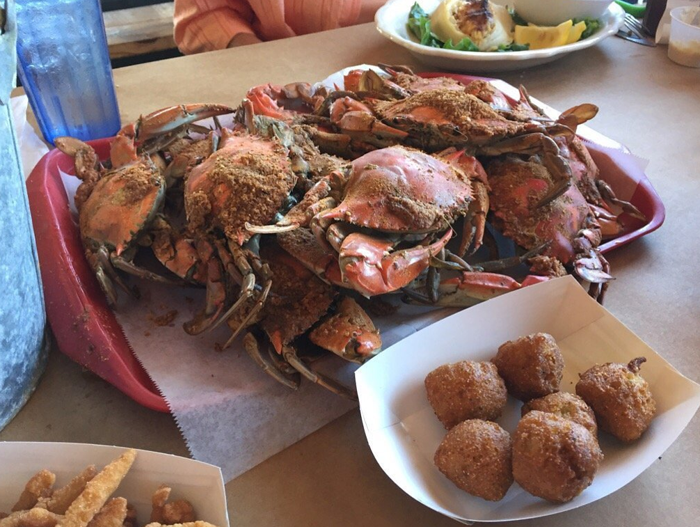 Avery's Maryland Grill Crabs