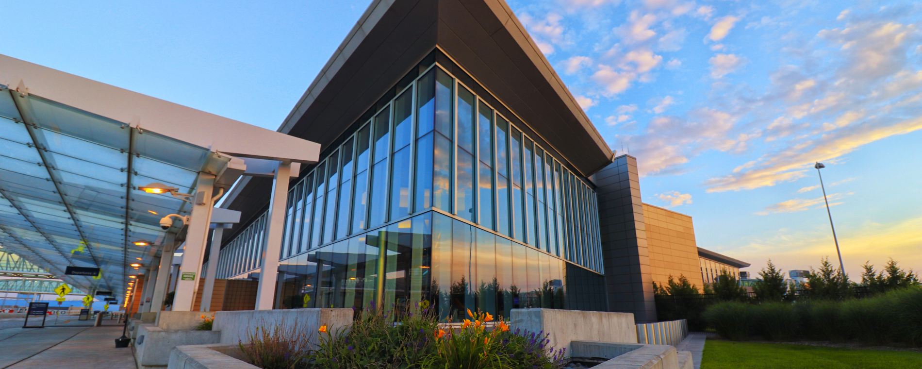 Dwight D. Eisenhower Airport Exterior