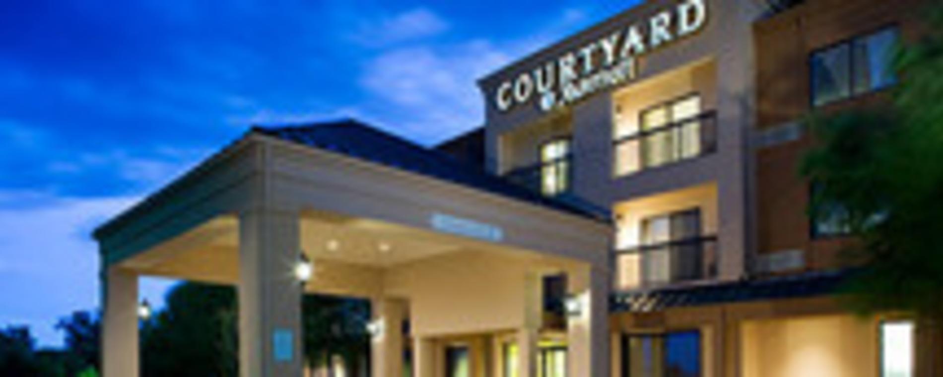 Courtyard by Marriott-Wichita East