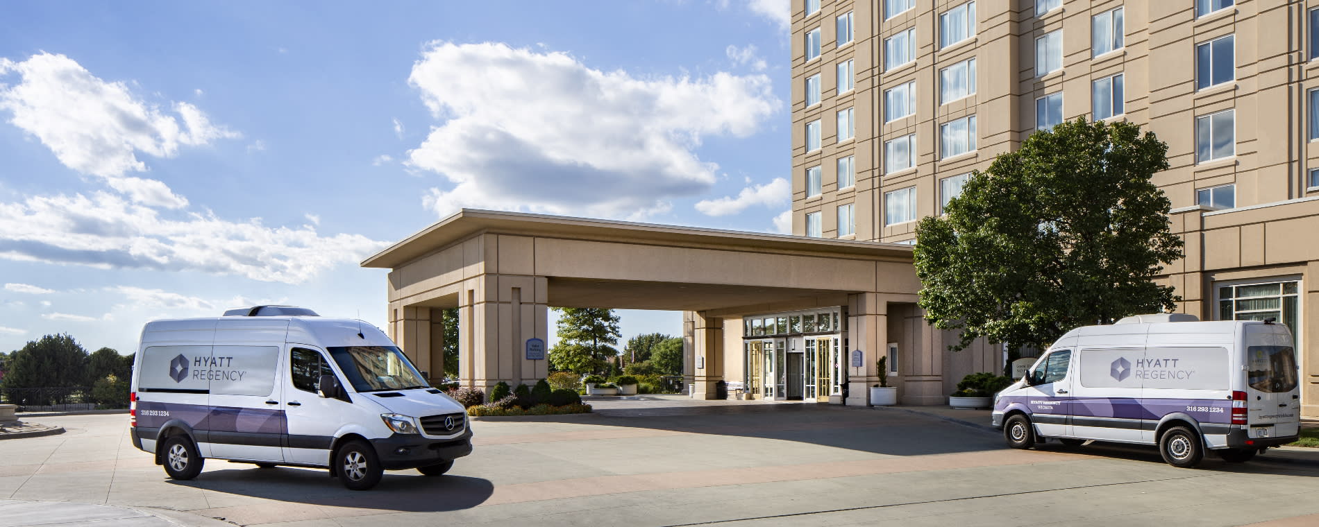 Hyatt Regency Wichita Exterior Shuttle