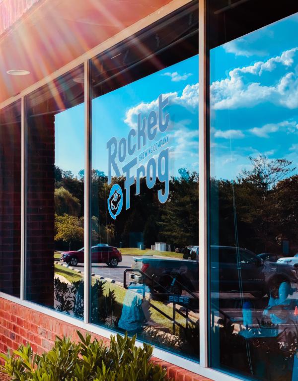 brewscapes rocket frog exterior
