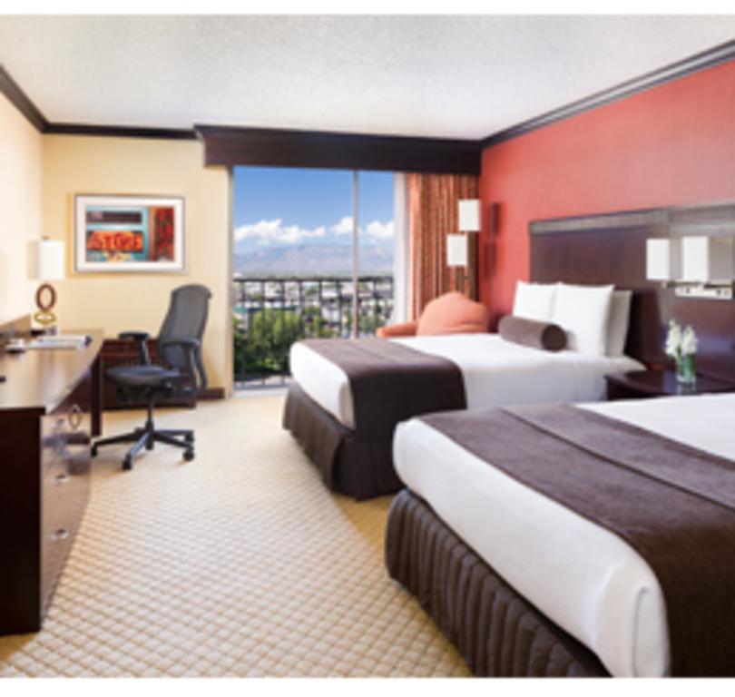 Crowne Plaza Albuquerque