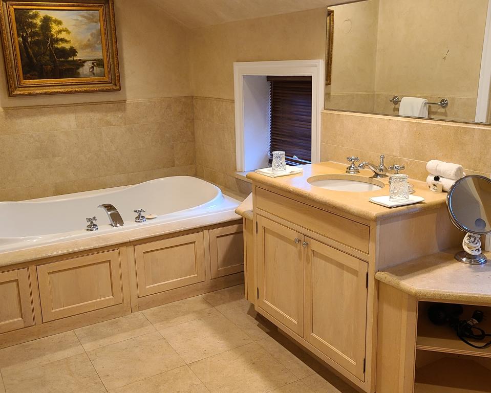 INN AT MONTCHANIN VILLAGE & SPA