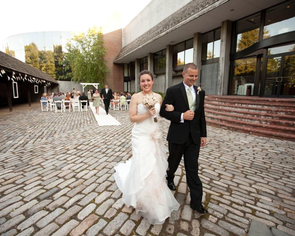 Wedding in the Brandywine Museum of Art's courtyard