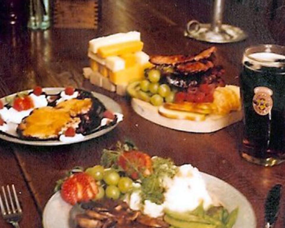 Jessop's Tavern and Colonial Restaurant New Castle, DE 19720