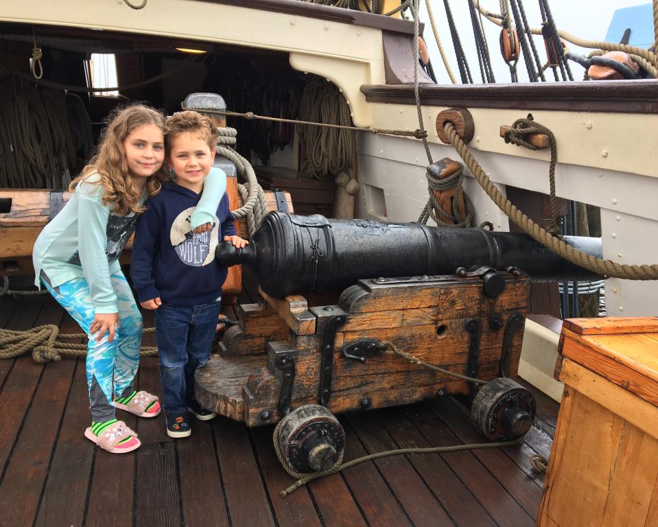 Kalmar Nyckel cannons & friends