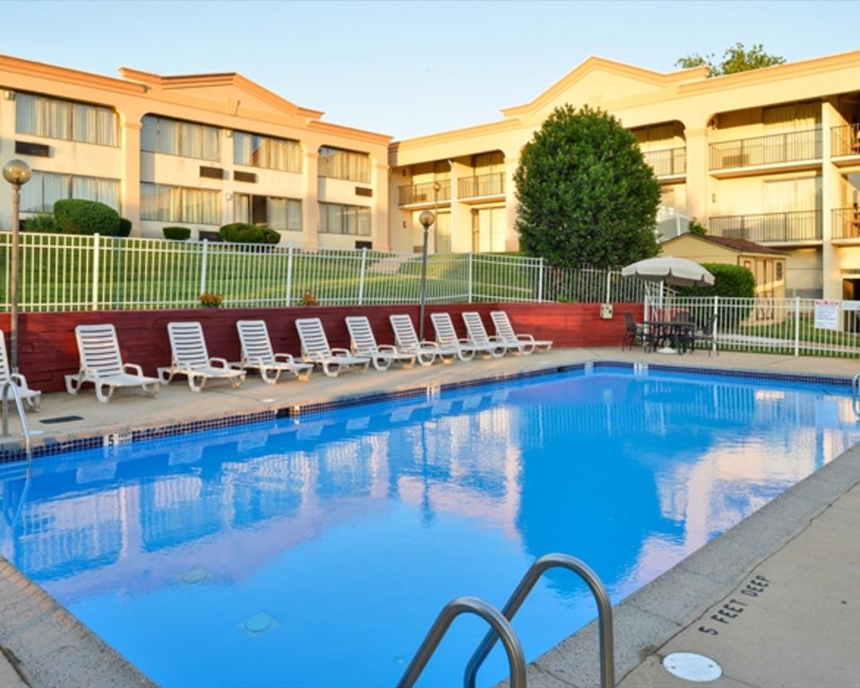 Seasonal Pool