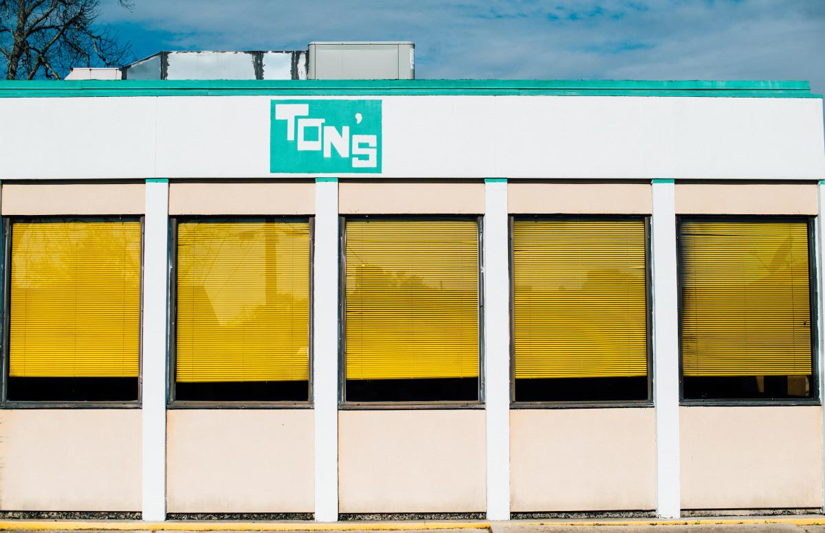 Ton's Exterior