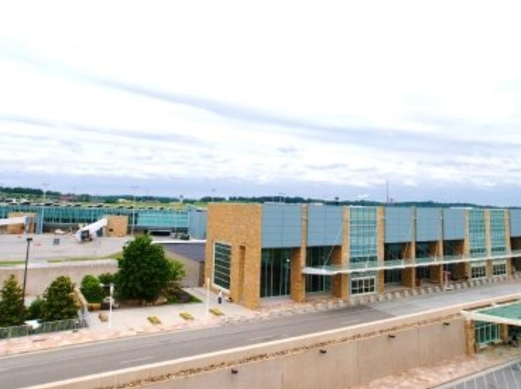 Mcghee Tyson Airport
