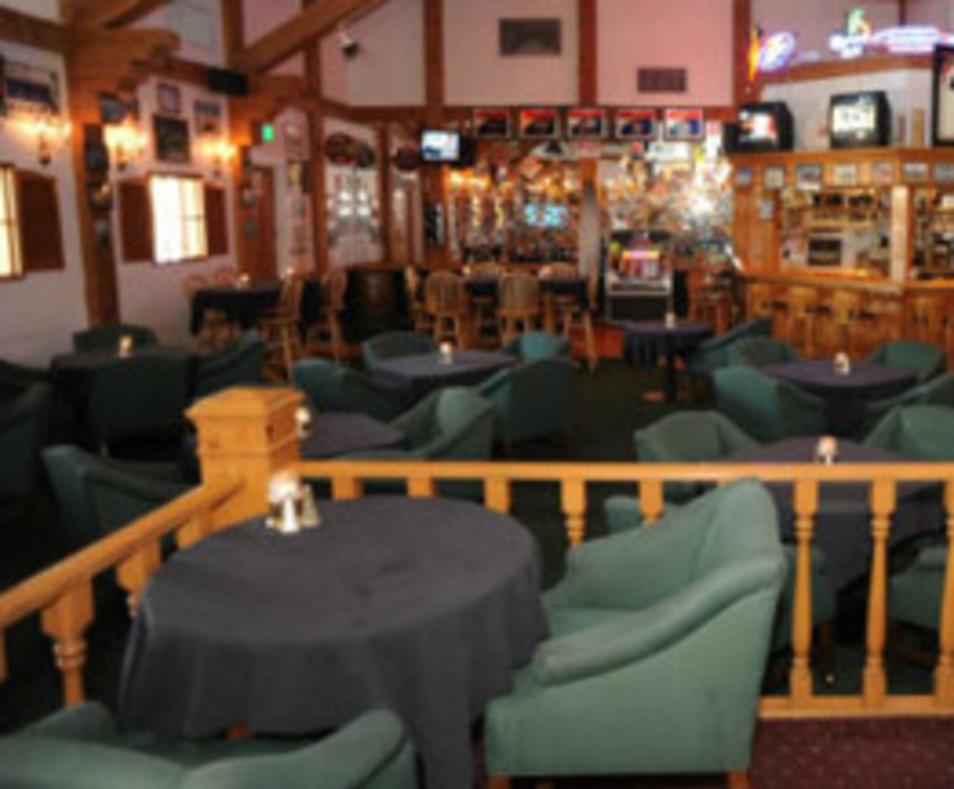 Charlie's Pub & Grill