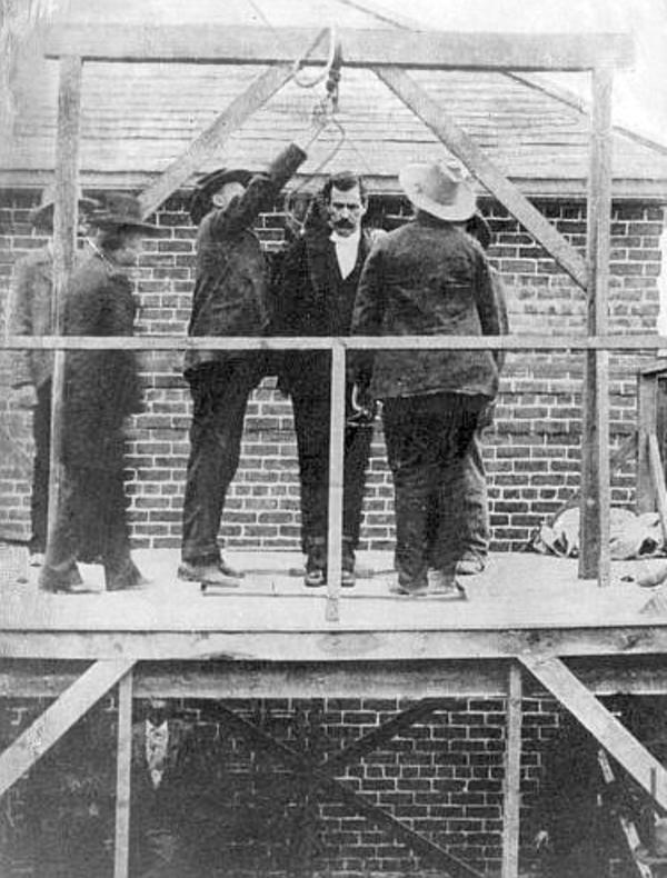 Vintage photo of Blackjack Ketchum being hanged in Clayton, NM