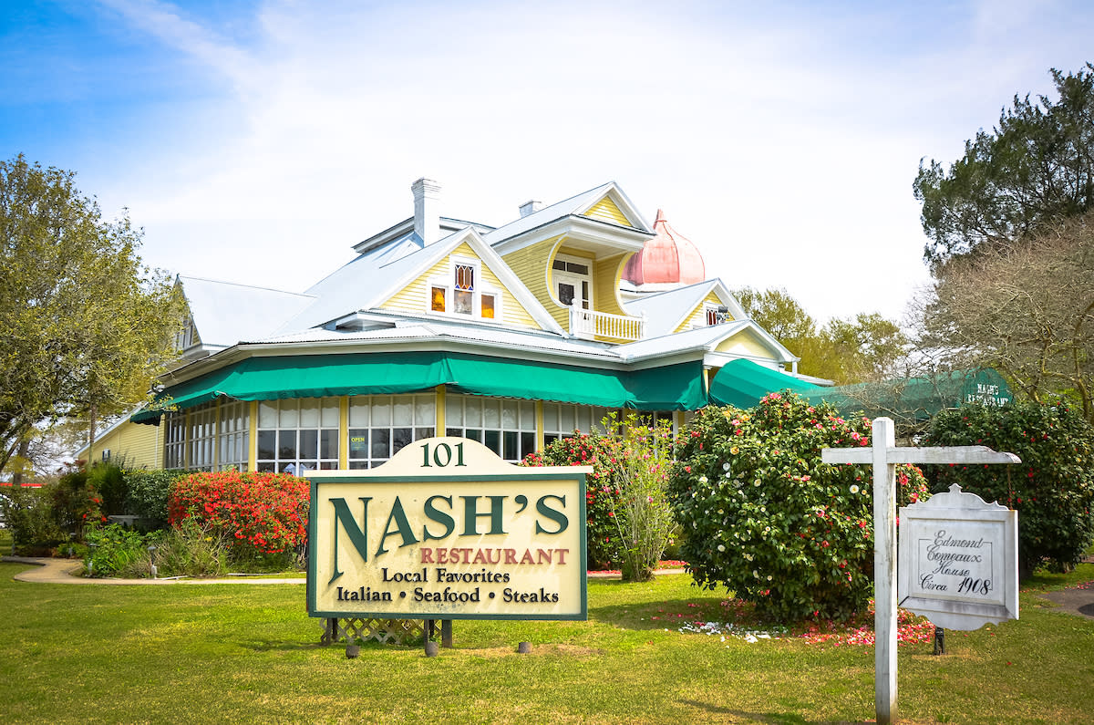 Nash's Exterior