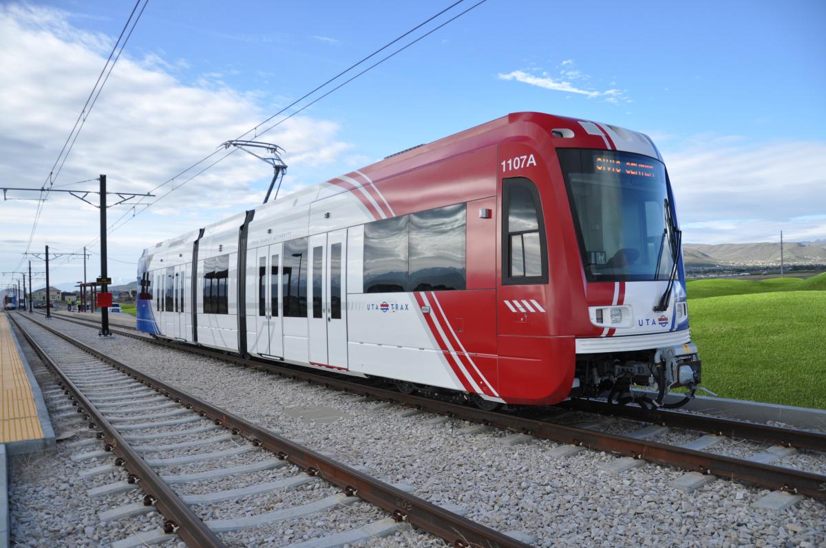 Frontrunner Low Floor Buses