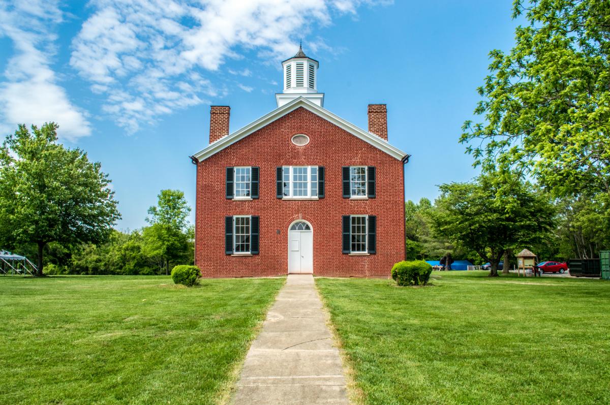 outside view of the Brentsville District Courthouse