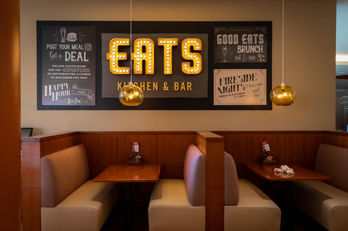 EATS-Kitchen-Bar-Sign-Booth