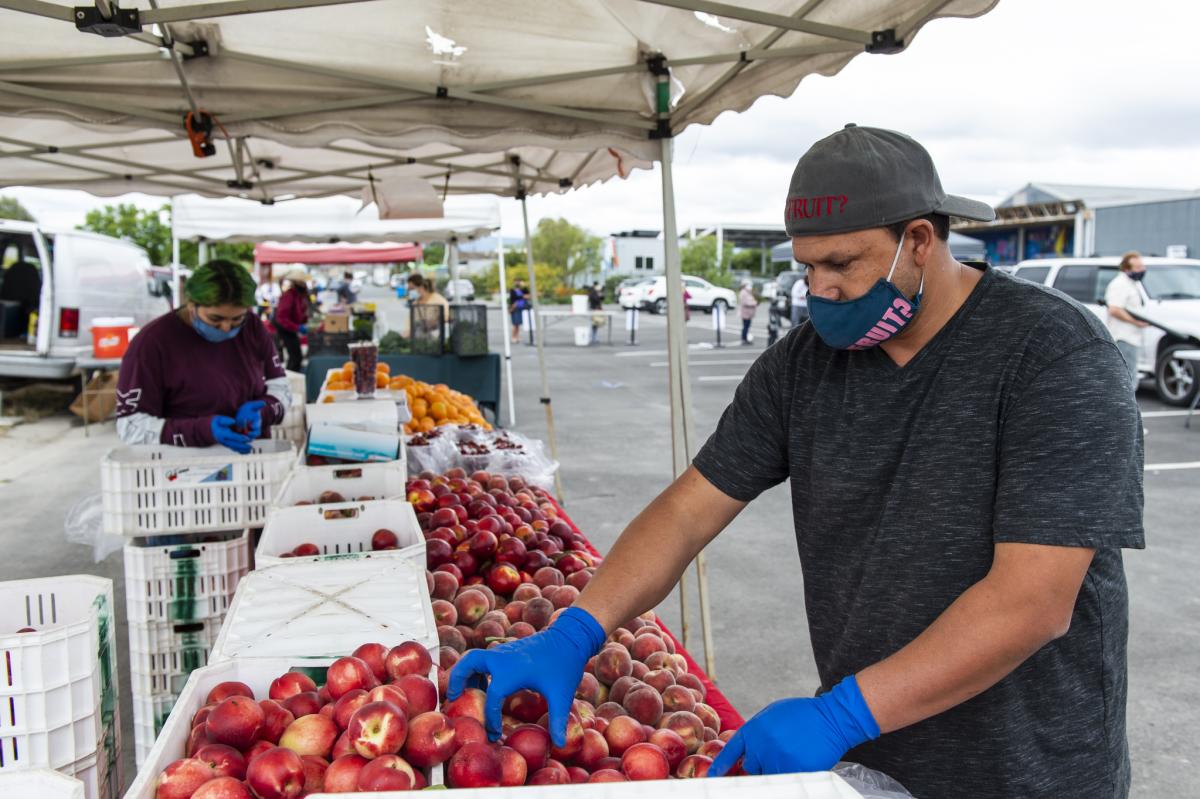 East-palo-alto-farmers-market