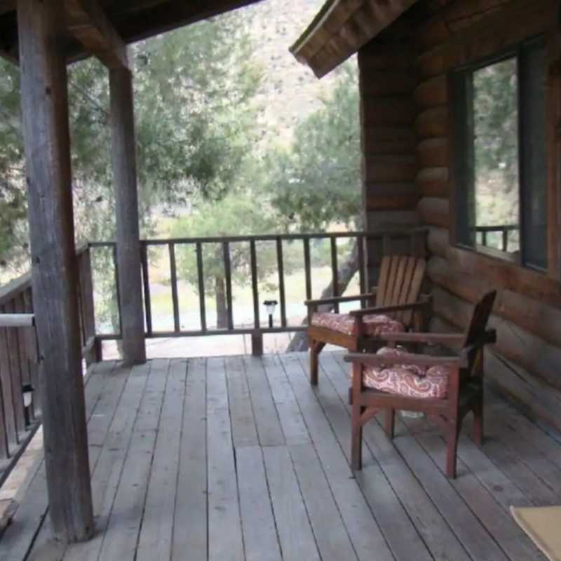 Charming Log Cabin