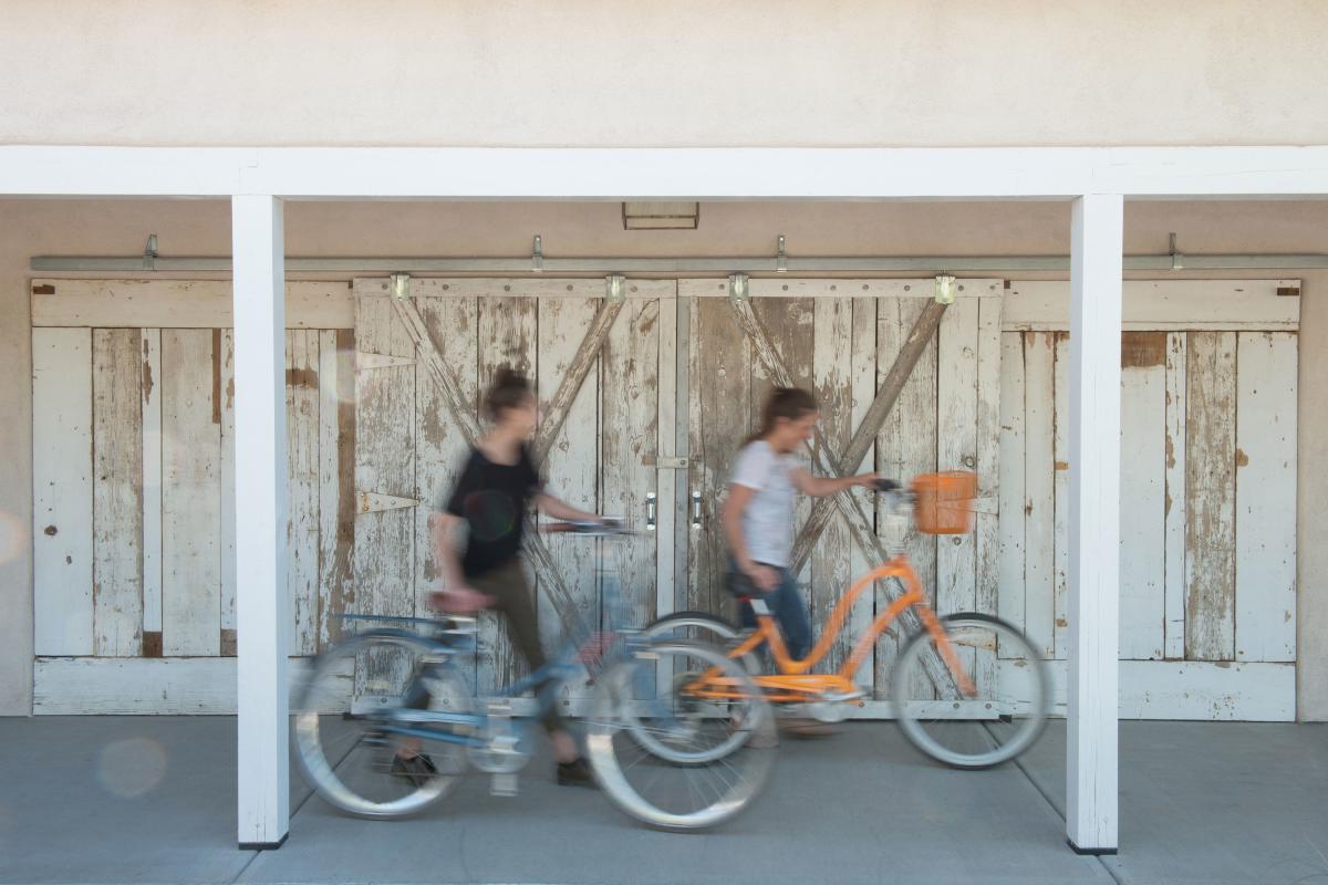 Los Poblanos' bikes in motion