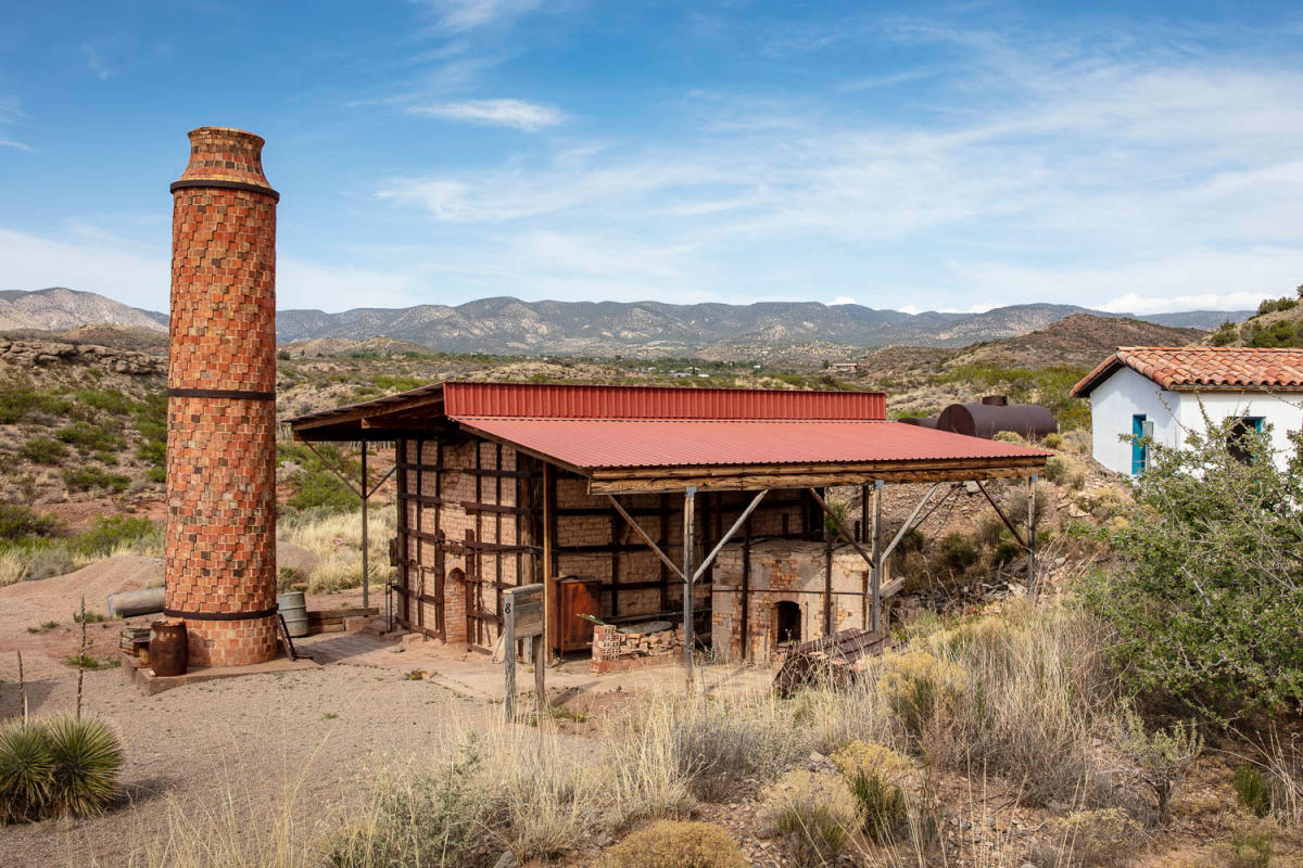 La Luz's tile-clad chimney