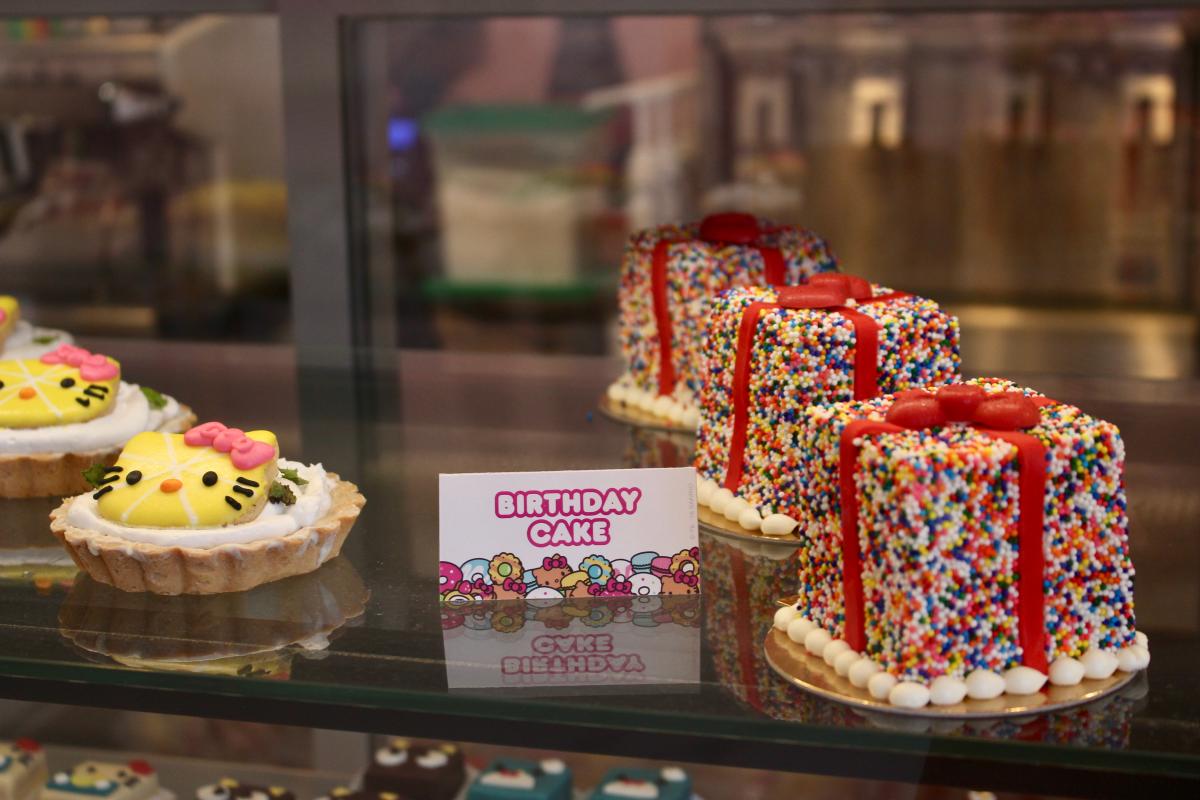 Birthday cake at Hello Kitty Cafe