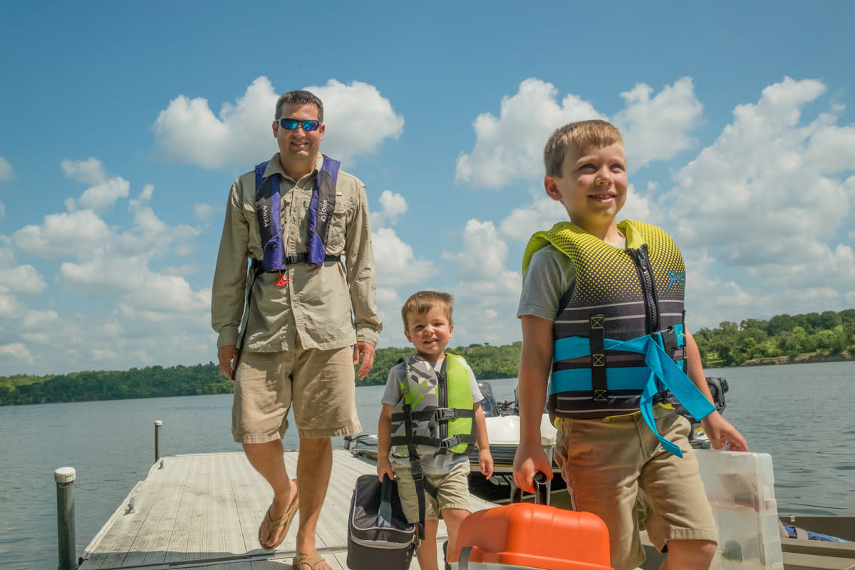 Boys-Father-dock-fishing