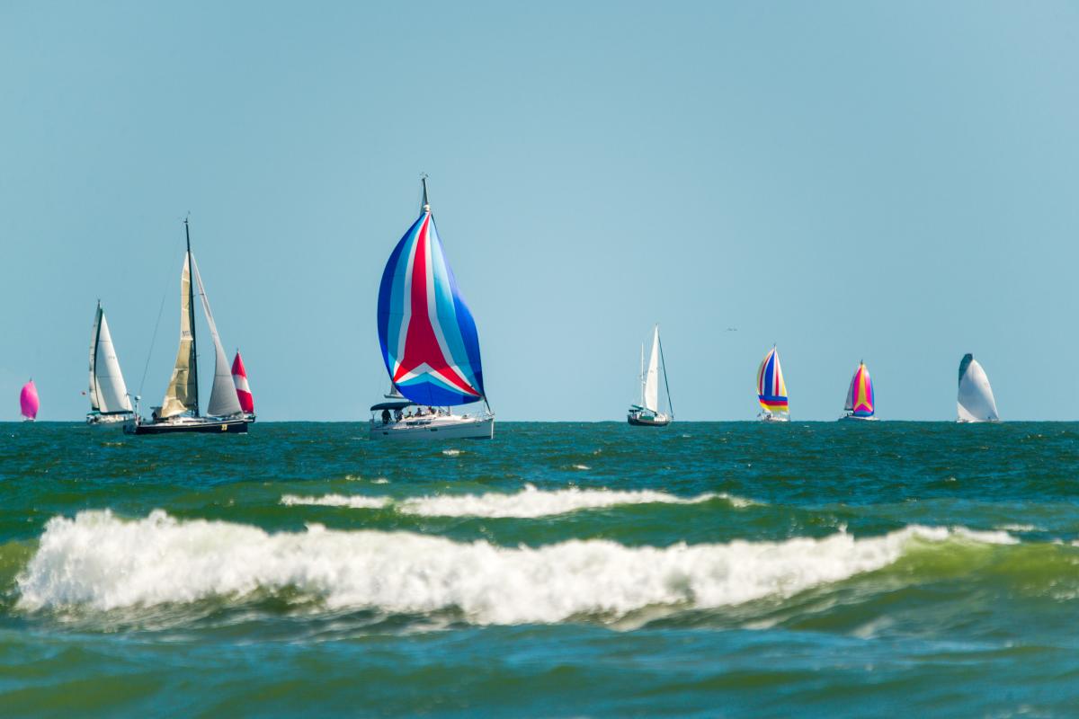 Sailing Ocean