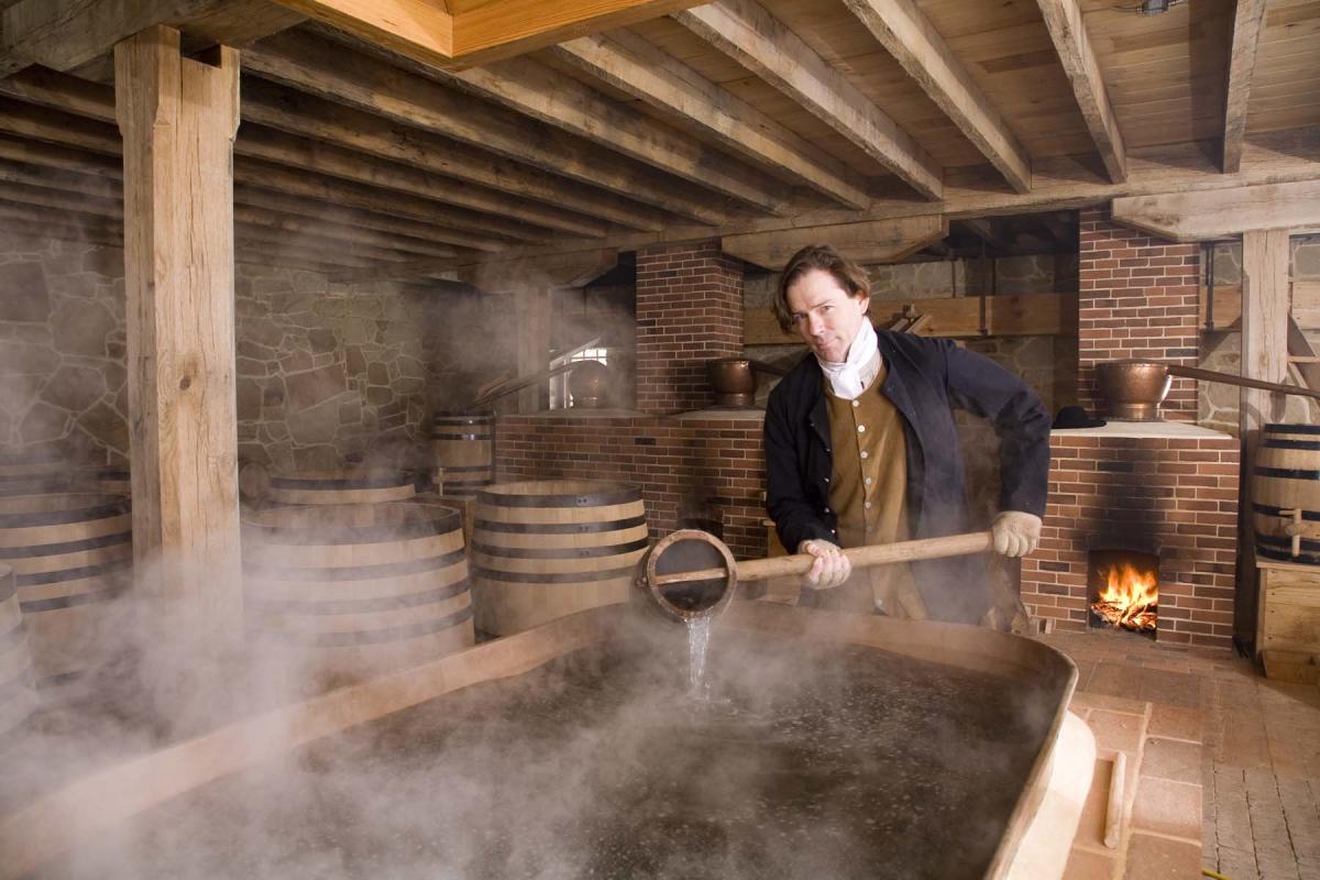 George Washington's Distillery & Gristmill