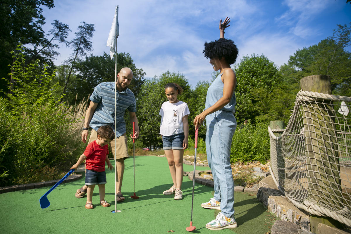 Mini Golf - Burke Lake Park - Family Friendly