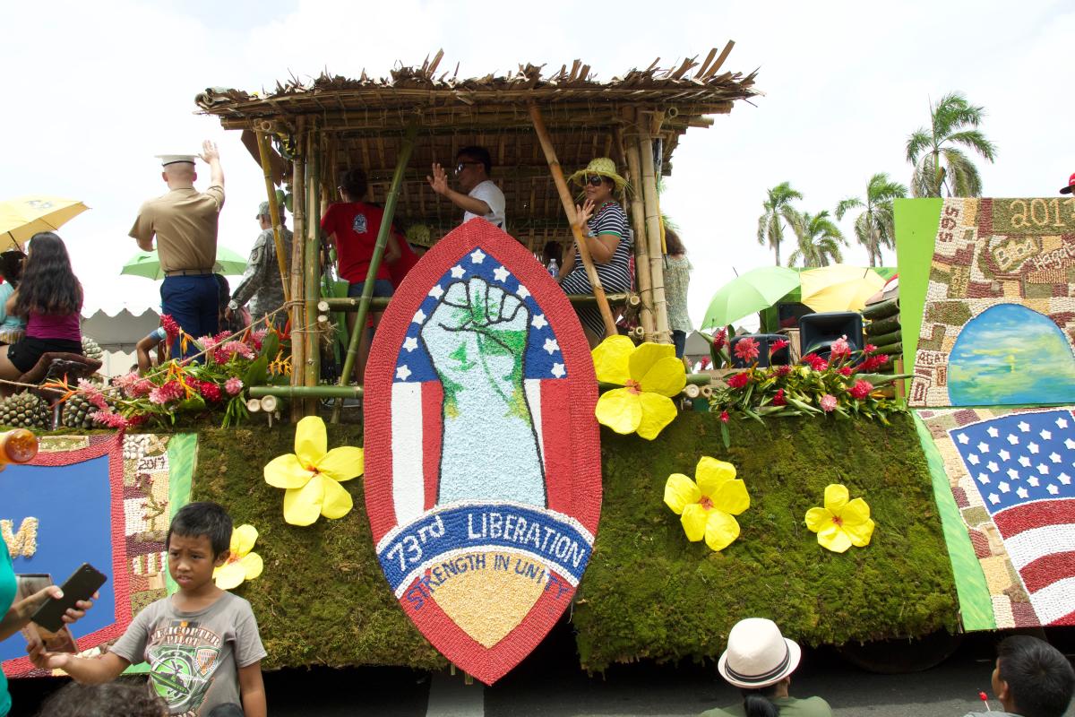 Parade 2