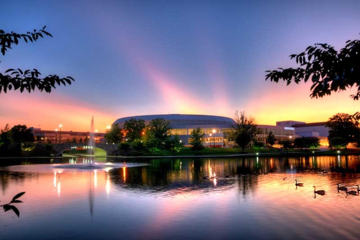 Von-Braun-Civic-Center-Sunset