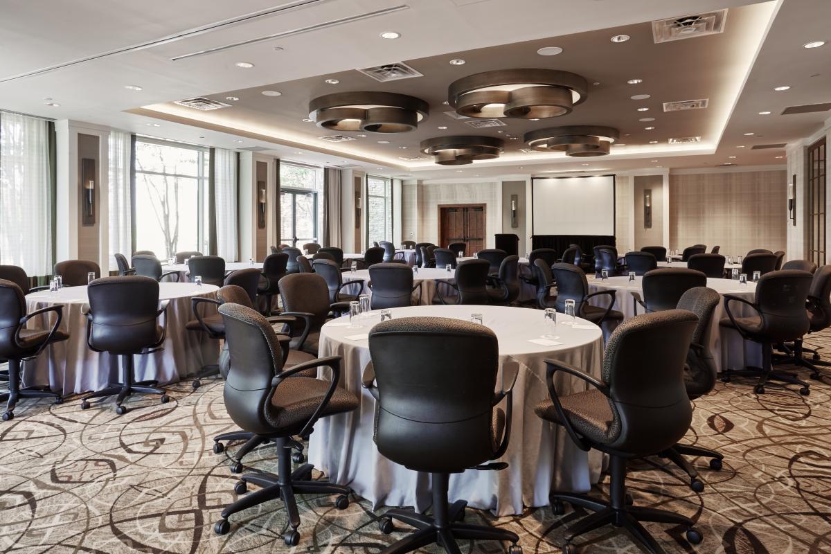 Table seating in the Terrace Ballroom for Group Meetings