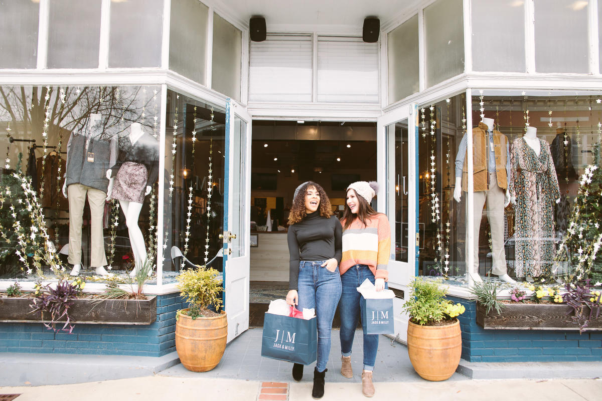 Downtown Ladies Shopping