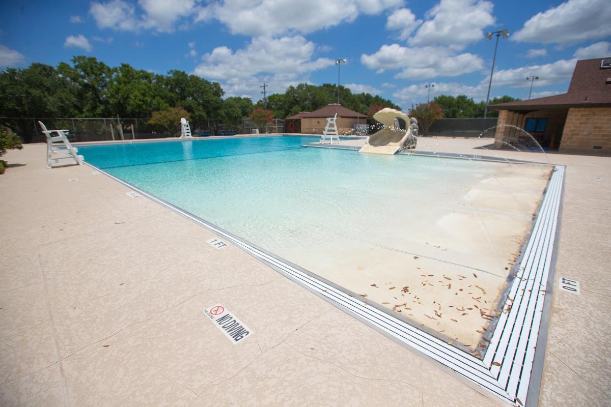 An outside pool at Cindy Hallaran pool