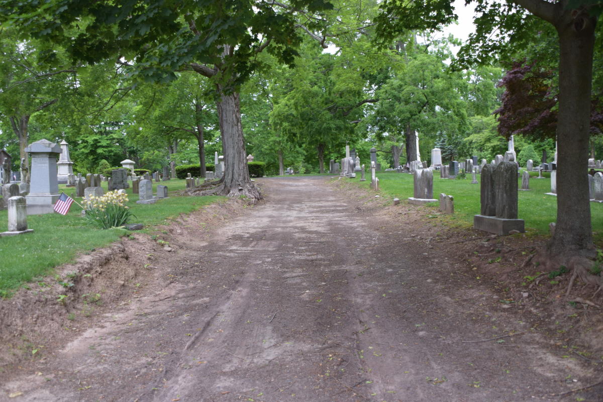 Doylestown Historic Cemetery Pathway