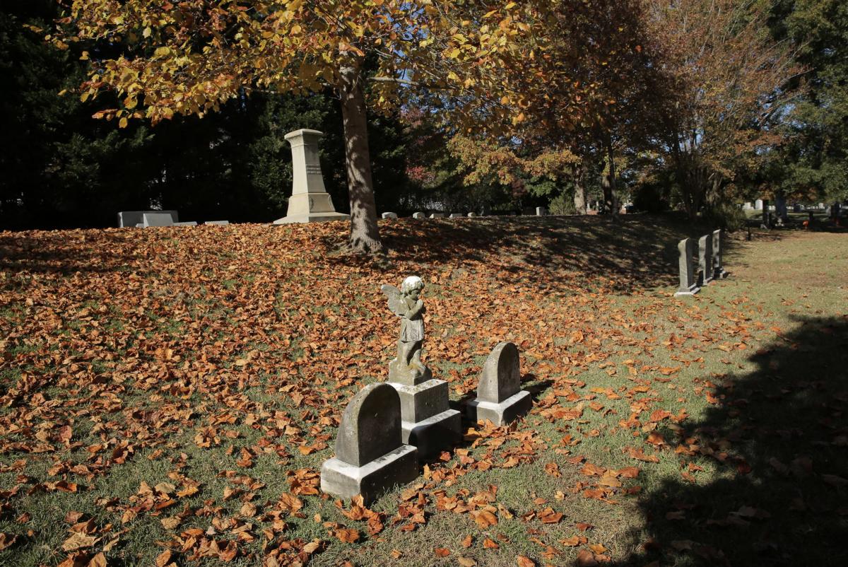 Historic Oakwood Cemetery