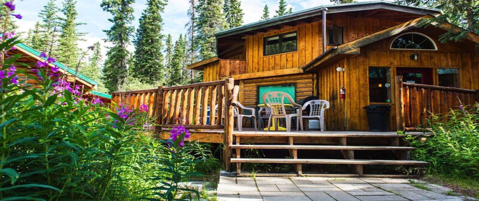 Denali Hostel Cabins