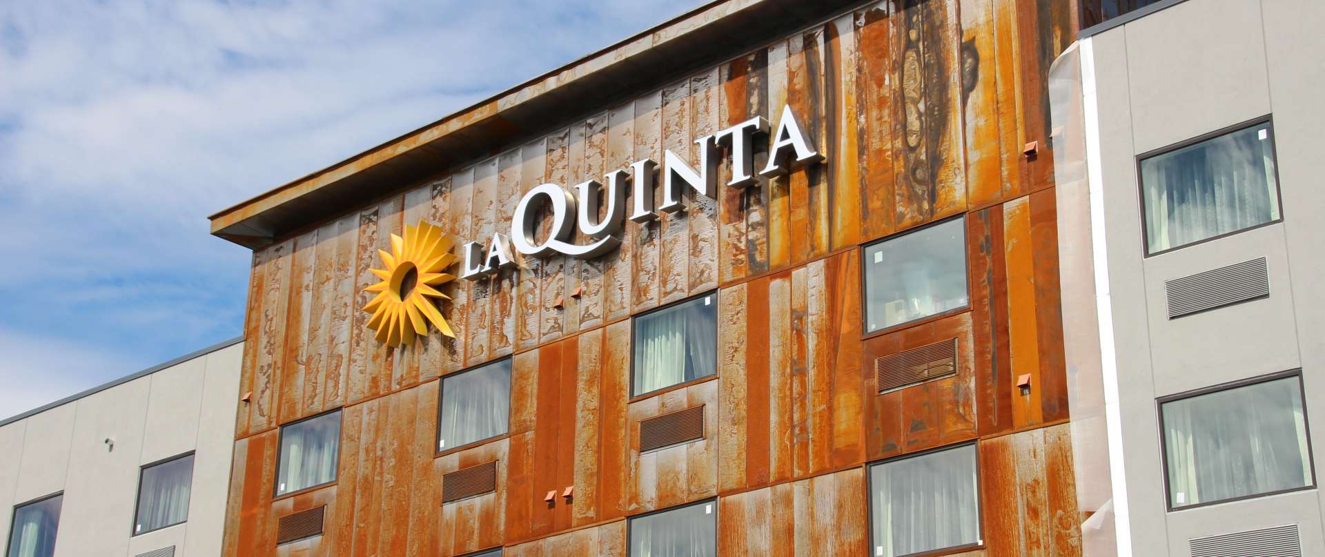 La Quinta Inn Suites Anchorage Airport - 