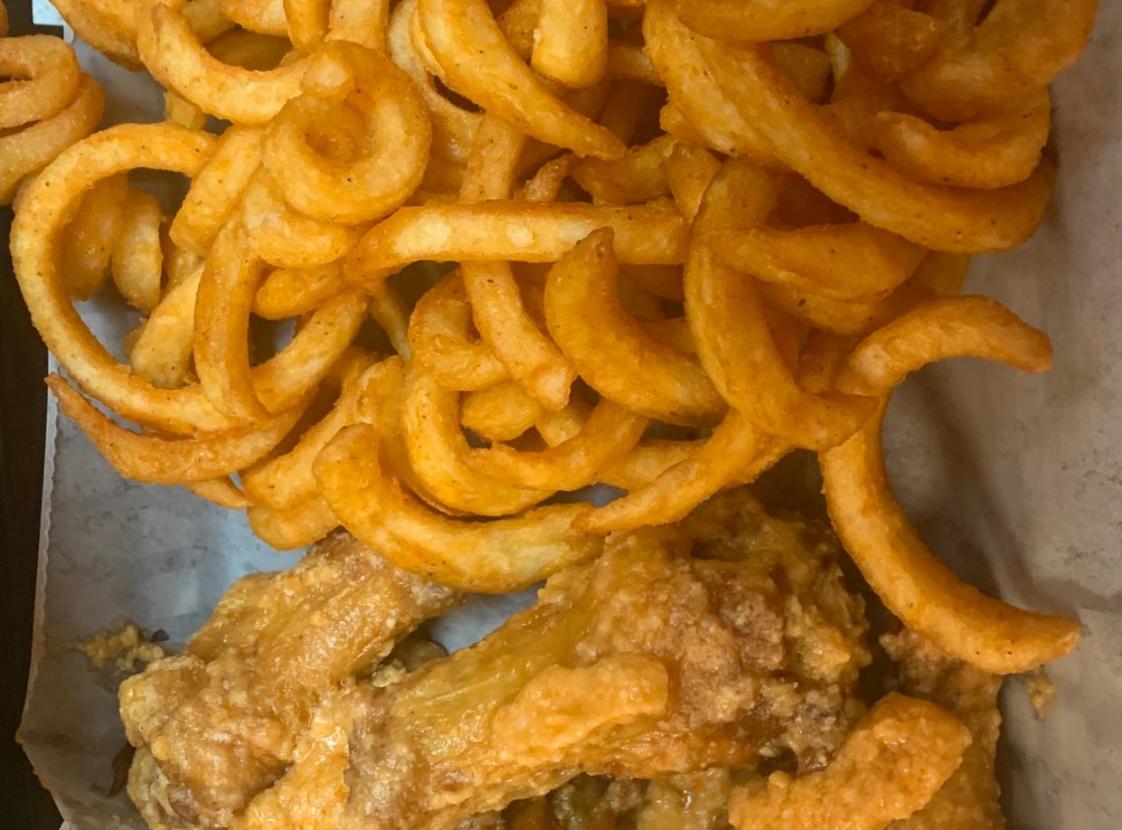 Al's Crispy Wings & Curly Fries