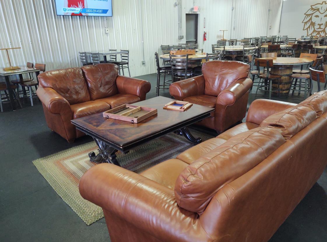Sofa and games at Great Mane Brewery