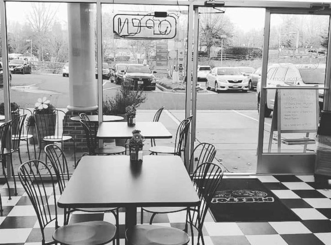 Presto Pizza - Inside
