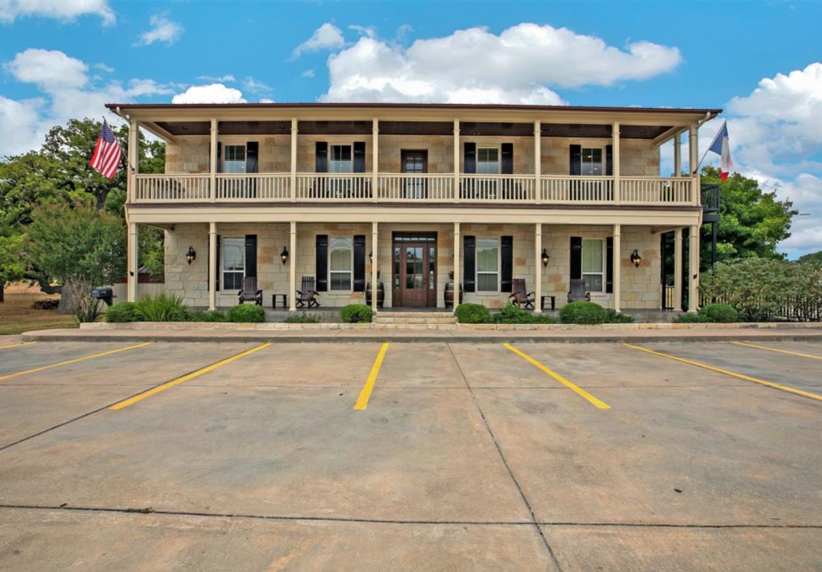 1303 E. Main St. #B