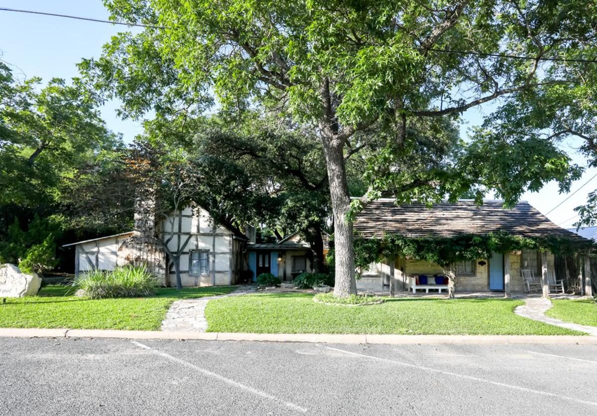 Austin Street Retreat New