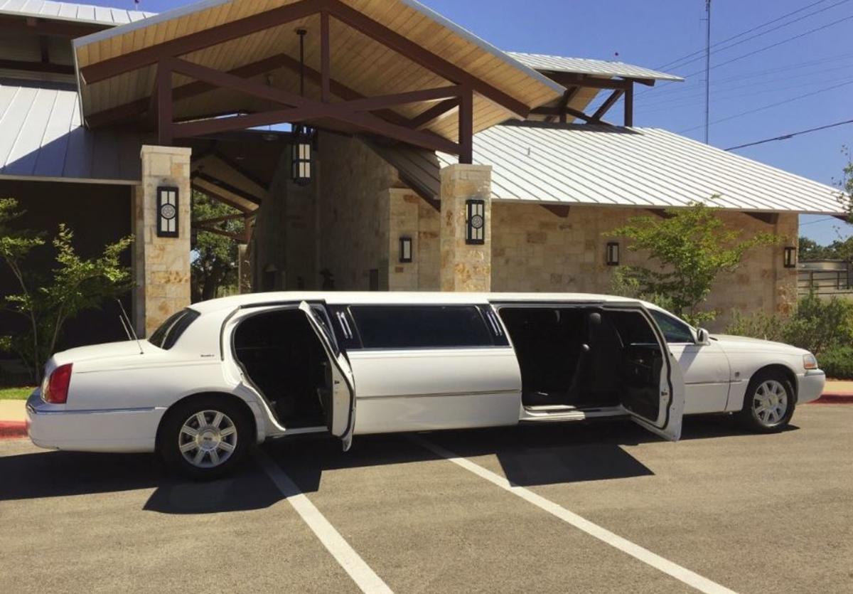 Creekstreet Wine Tours Limo