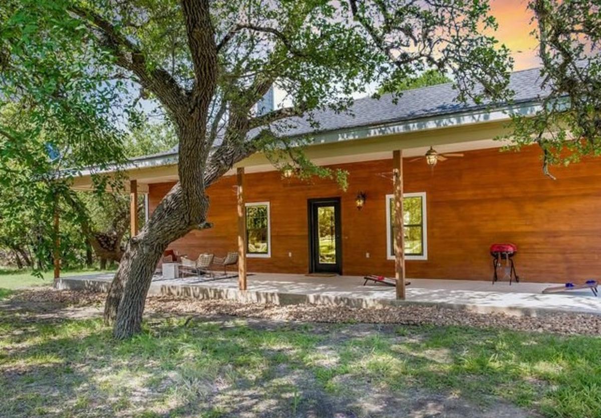 Luckenbach Ranch Cottage