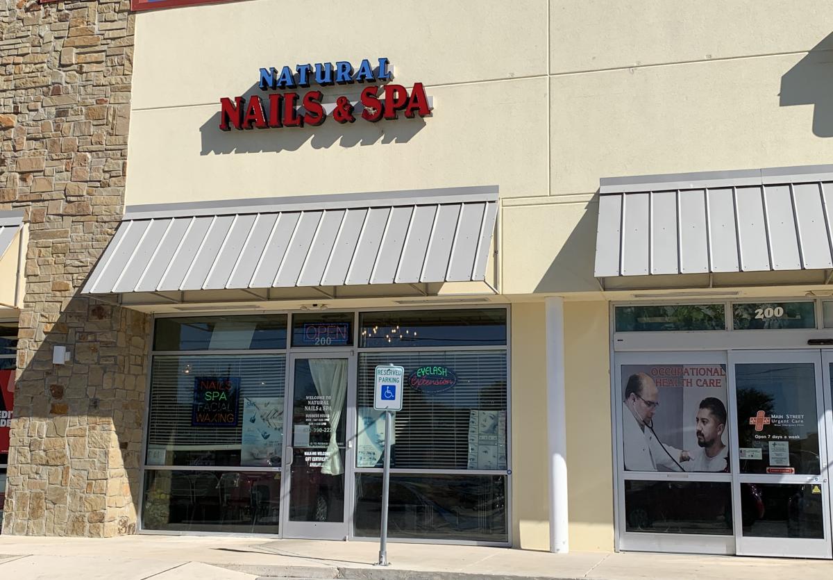 Store front of Natural nails