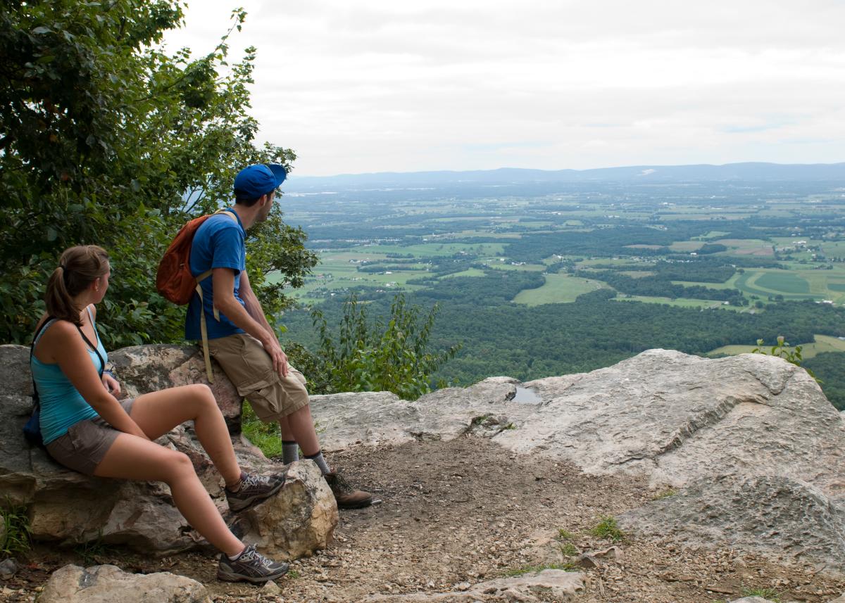 Colonel Denning Flat Rock Trail